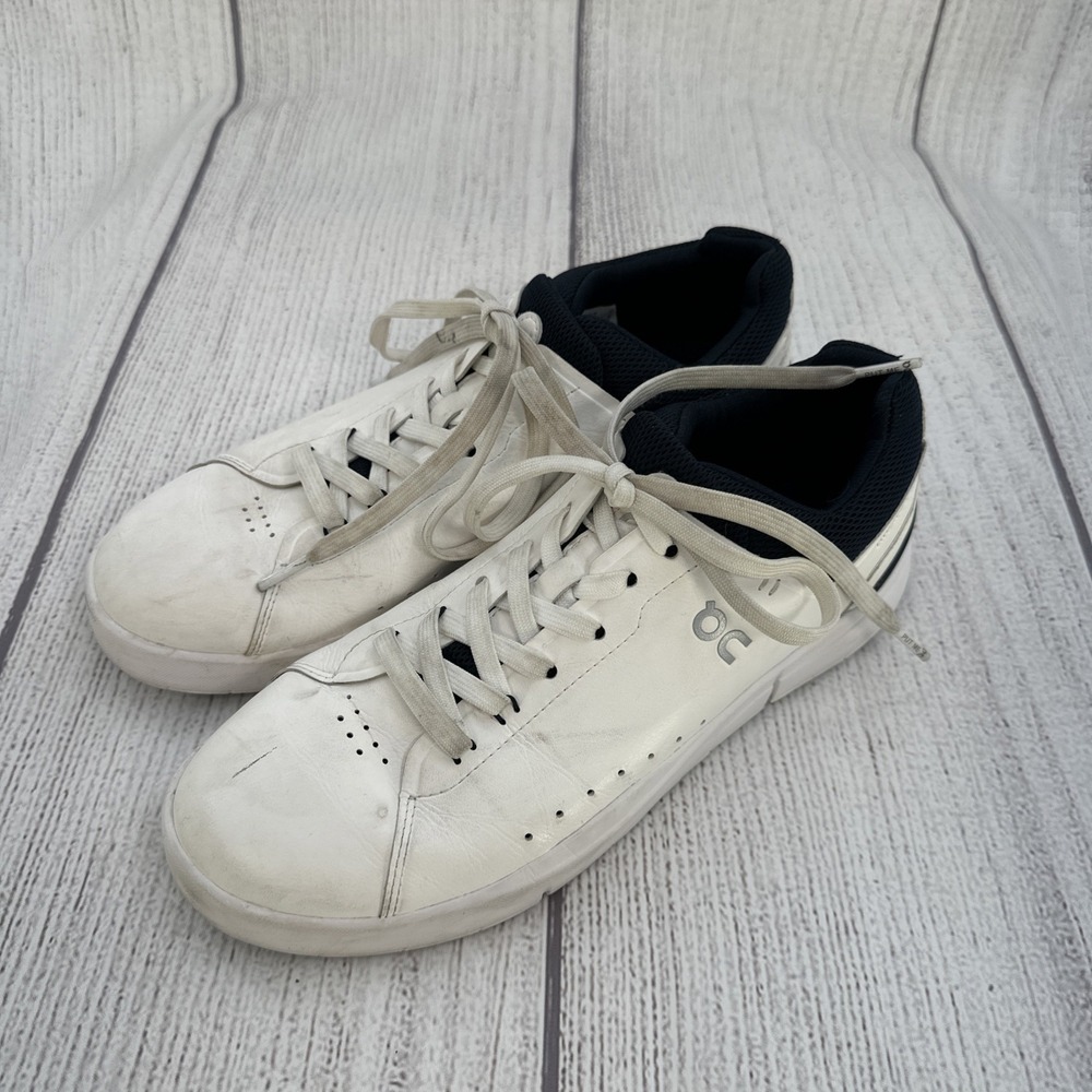 On Cloud Sneakers Mens 7.5 White Midnight Navy The Roger Advantage Tennis Gym